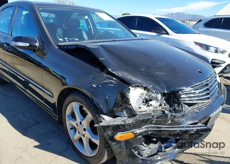 2007 Mercedes-Benz C 230 Sport from USA, damaged, VIN WDBRF52H77F872428